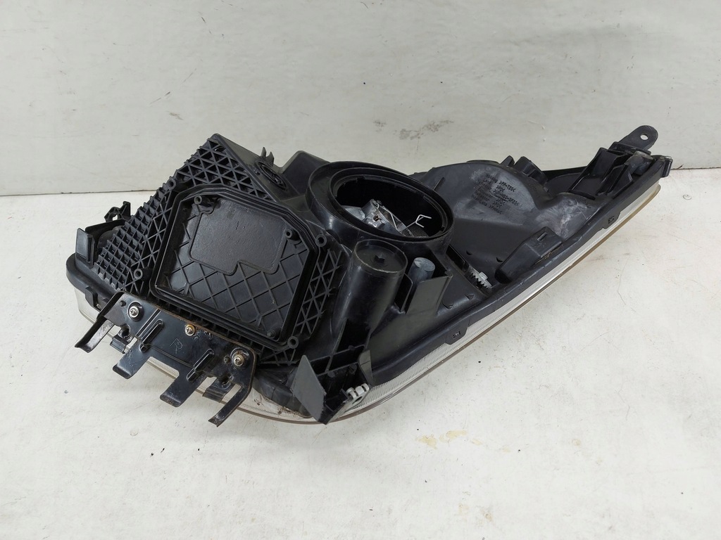 фото №13, Toyota prius 03-07 правая лампа передняя перед фара