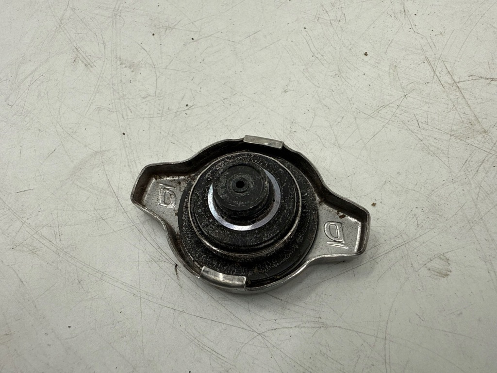 Toyota corolla e210 e21 2023 крышка бачок расширительный в Украине