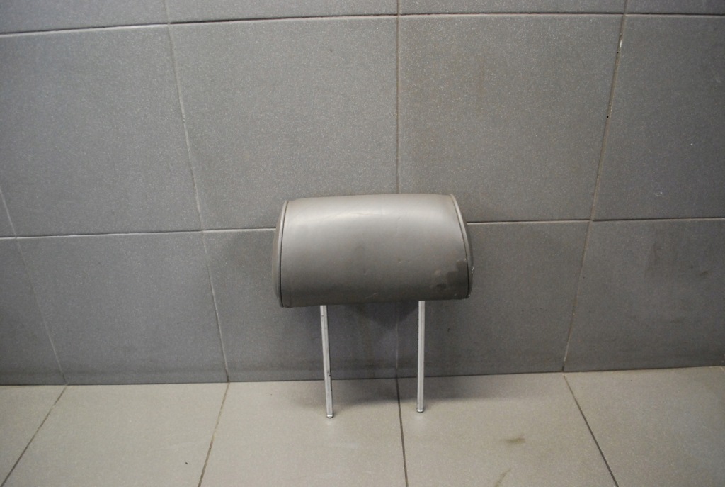 фото №1, Подголовник перед тёмный siwy audi a8 d2