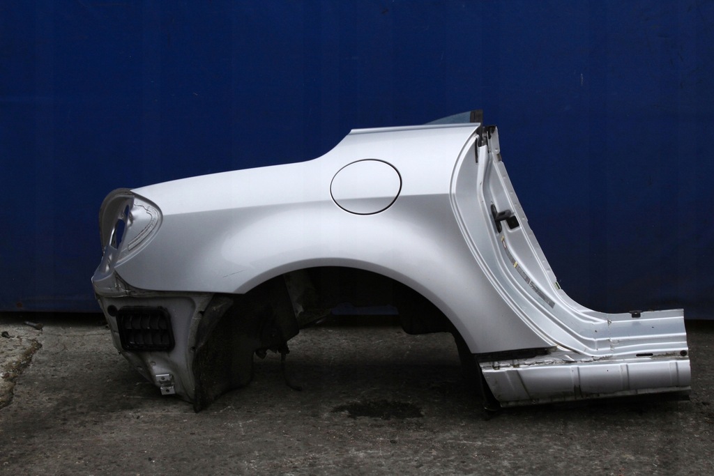 фото №1, Крыло четверть задняя правый mercedes slk w171 r171