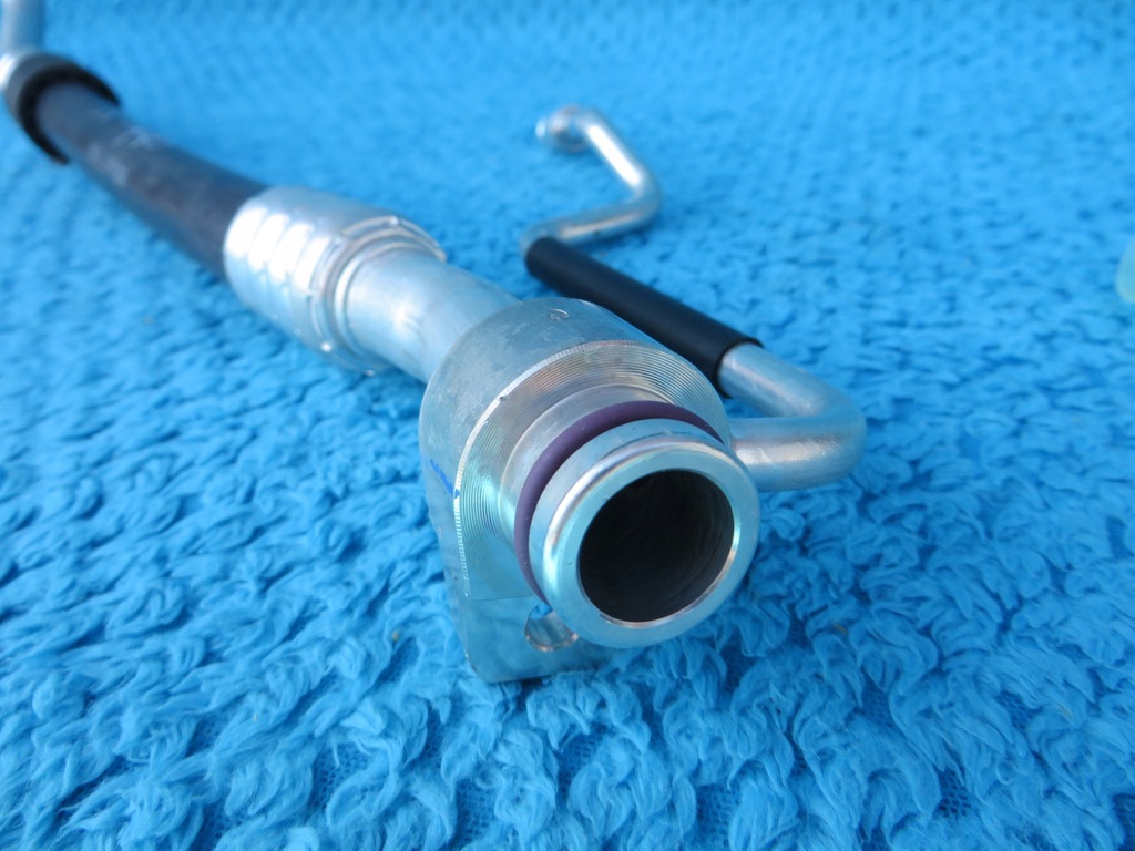 фото №11, Audi a4 b9 8w1 шланг wąż кондиционера 8w1816740