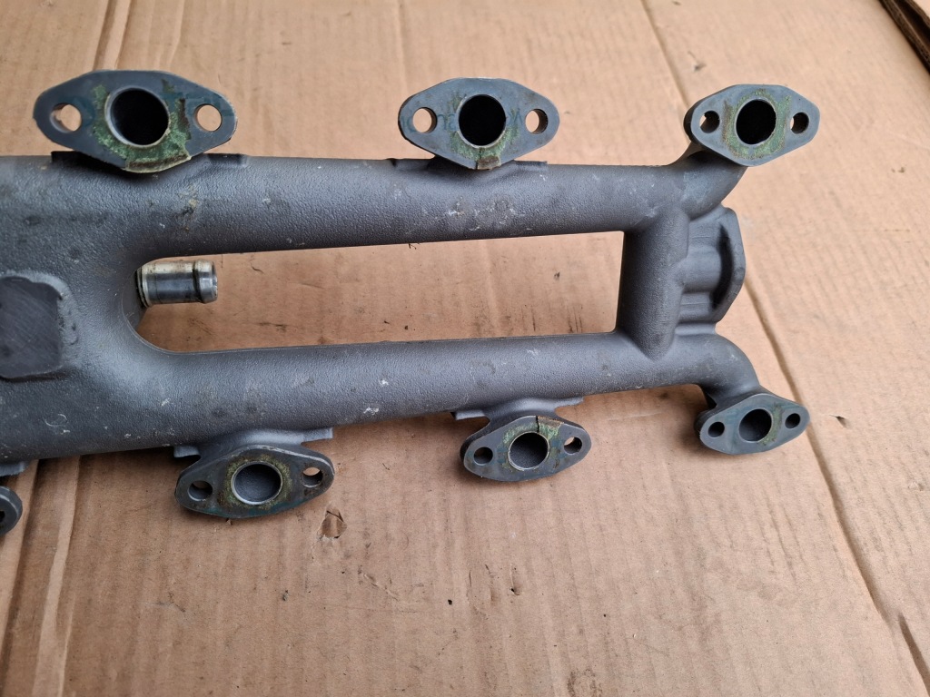 Колектор води магістраль ferrari 612 scaglietti f137 Зі Шроту