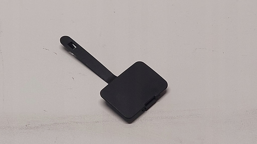 фото №1, Peugeot 406 заглушка фаркоп бампера перед