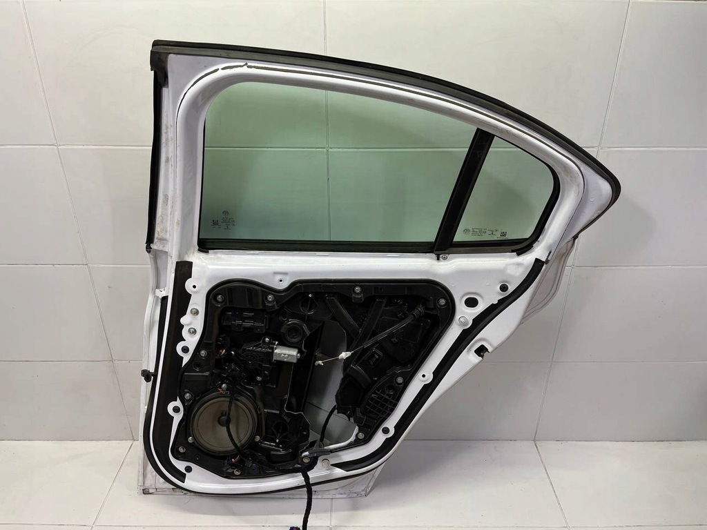 фото №12, Двері задня права сторона alfa romeo giulia 952 2017