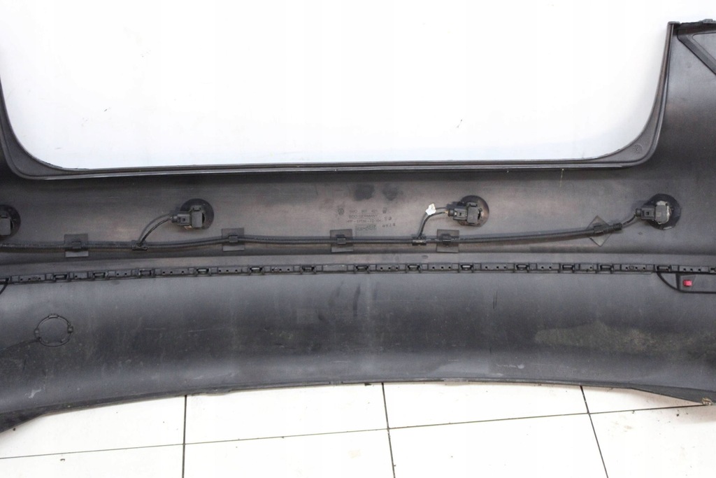 фото №7, Vw golf 5 v plus 2005r- бампер задня задній pdc la5s - код лакофарбового покриття