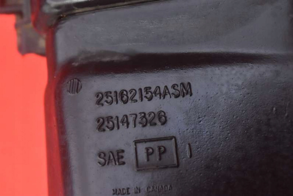 фото №8, Корпус фільтра повітря 15082553 gmc safari 2 ii 4.3 v6 192 km 95-05