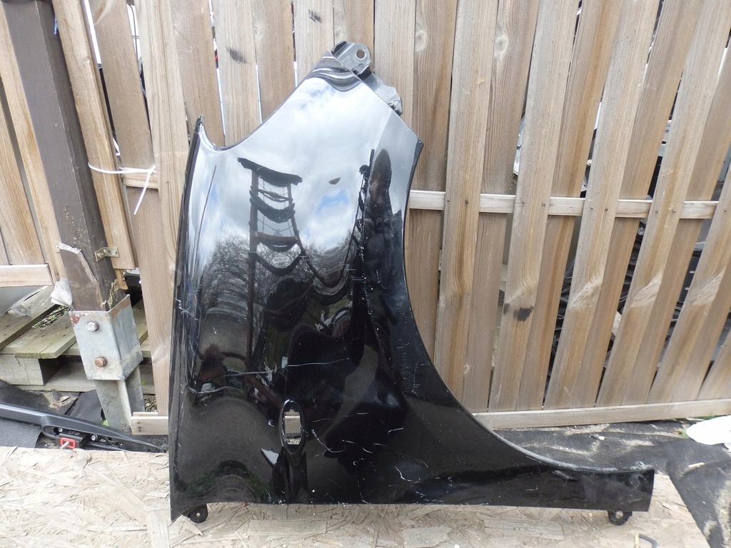 фото №1, Крила правий перед smart w453 fortwo