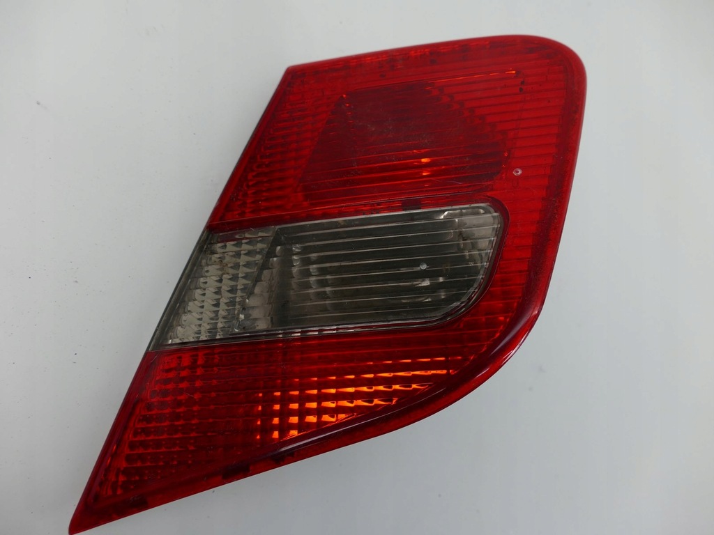 фото №1, Mitsubishi carisma lift лампа w крышка правый задняя