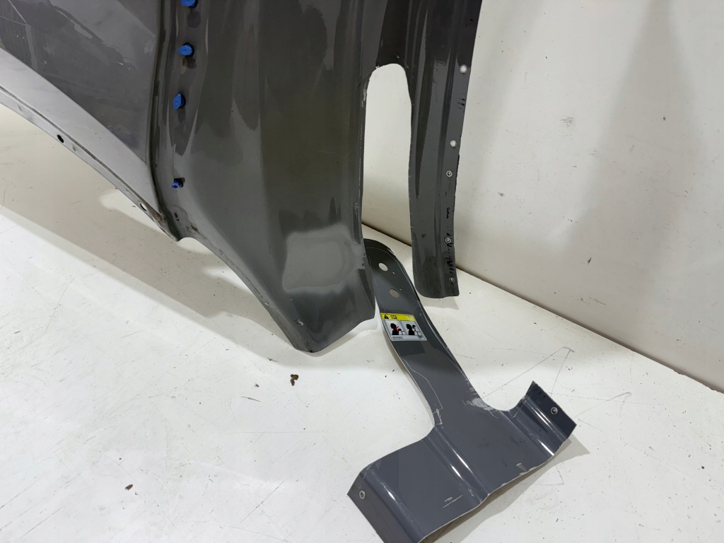 Audi q7 2 4m0 крыло  задний правый  задняя новый оригинал ! Недорого