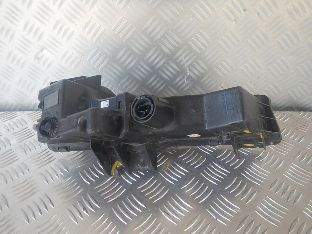 Tesla 3 лівий протитуманна фара led drl 1077395-00-d в Україні