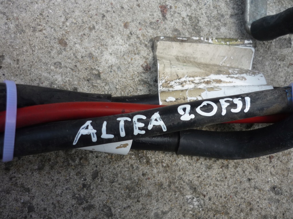 Комплект клемма аккумулятор plus + минус vw audi seat skoda 1.4 1.6 1.9 2.0 Оригинал