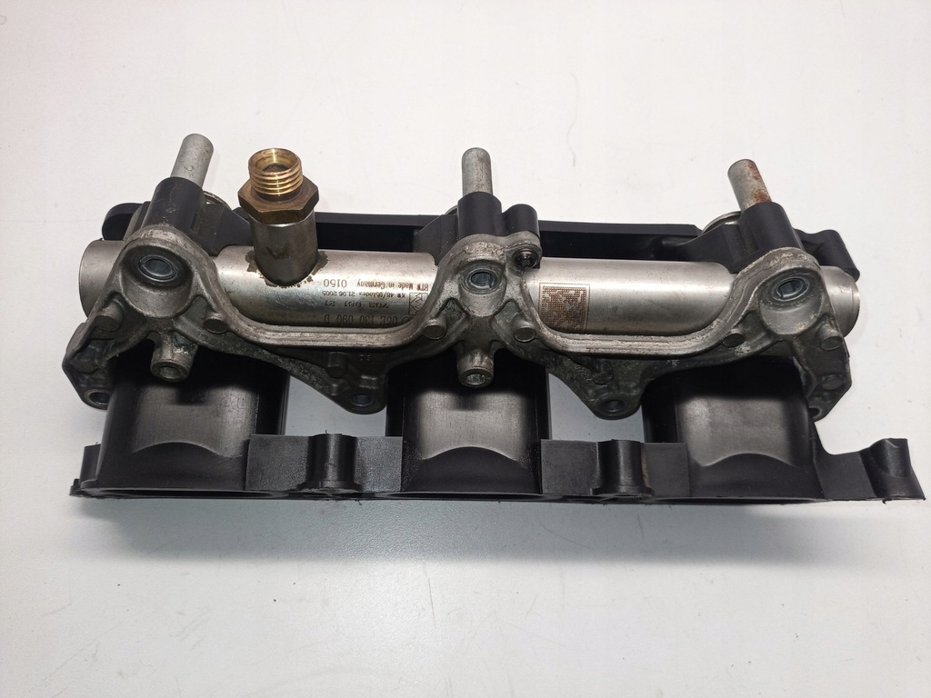 фото №1, Audi оригинальный номер 06e133110j коллектор всасывающий