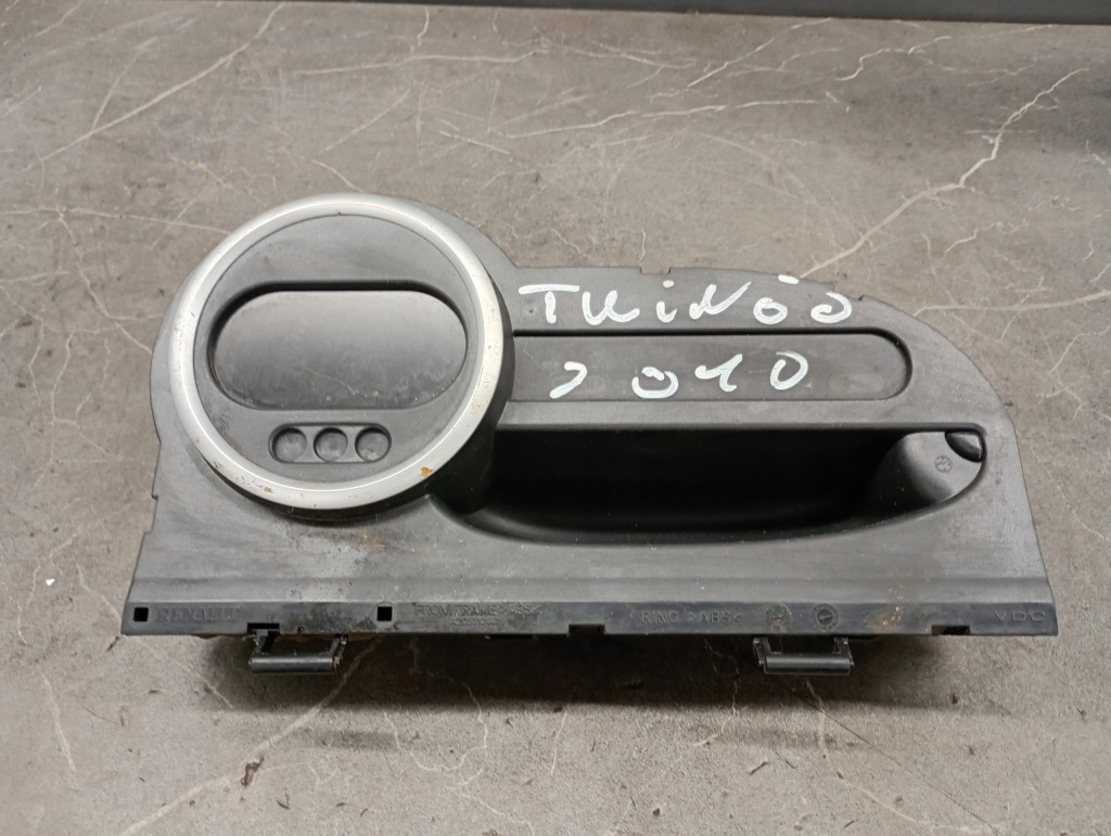 фото №1, 8200725329k счетчик приборы renault twingo ii