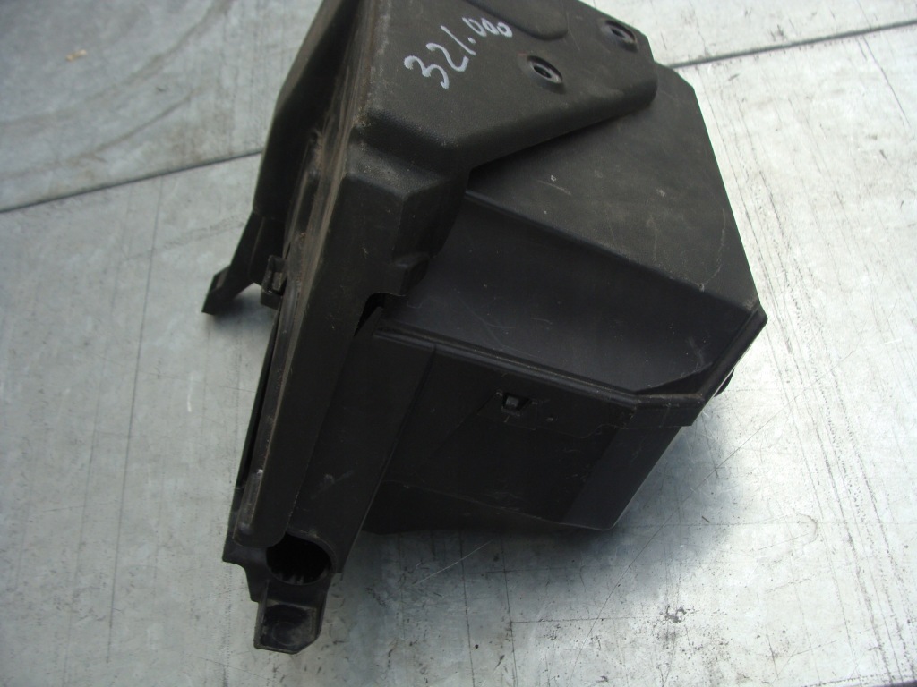 Корпус защита коробка предохранителей renault megane ii scenic ii Доставка