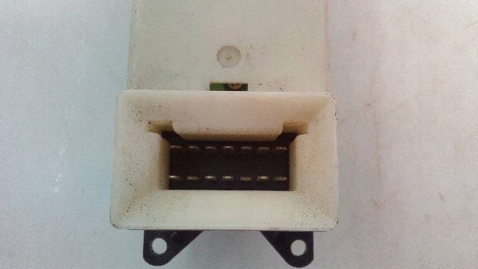 фото №6, Панель переключателей стекло левый перед pajero iii