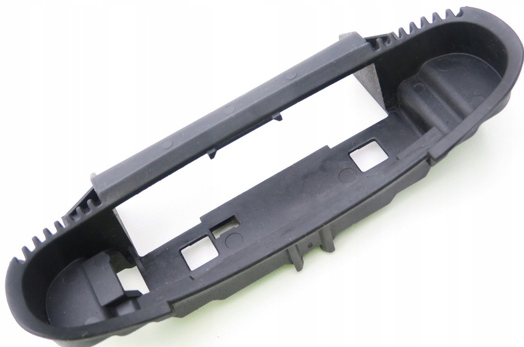 фото №1, Рамка ручка audi a3 8l 5d 01-03 lift