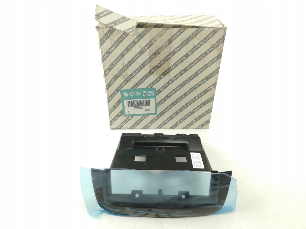 фото №1, Рамка автомагнитола fiat punto 2009-2018 оригинал aso