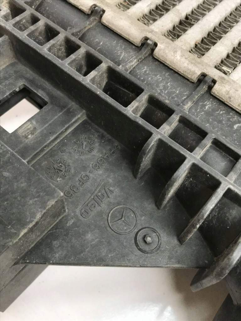 фото №11, Радіатор повітря інтеркулер mercedes w177 w247 w118 a2475006100