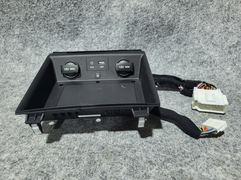 фото №1, Hyundai ioniq панель зарядное устройство usb