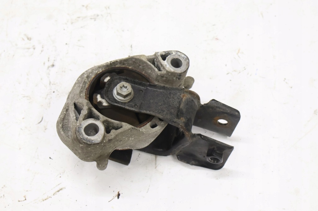 Купить Citroen jumpy 3 кронштейн двигателя 9804890690