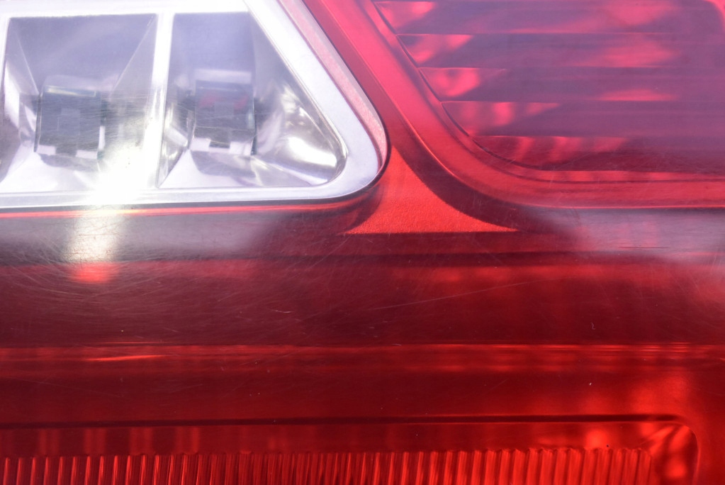 фото №10, Лампа права задня задня 9681074280 citroen c5 ii x7 iii kombi 08-17