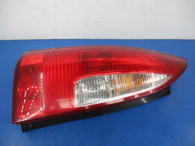 фото №1, Mazda premacy cp лампа задня задня ліва оригінал