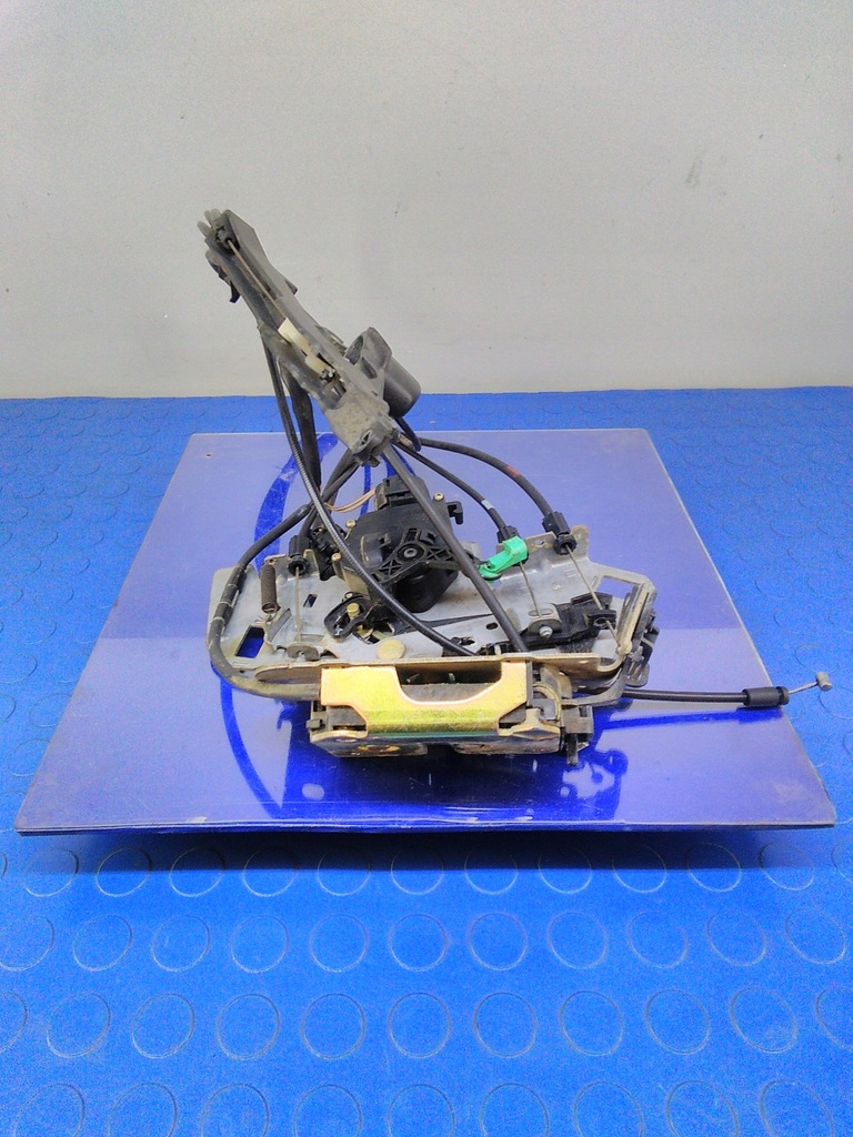 фото №1, Chrysler voyager iv замок двері задня правий