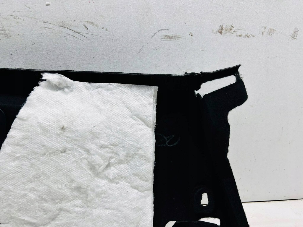 фото №10, Corolla e21 kombi 2.0h обшивка оббивка багажника права правий