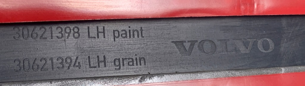 фото №3, Volvo v40 00-04 молдинг дверь левая перед