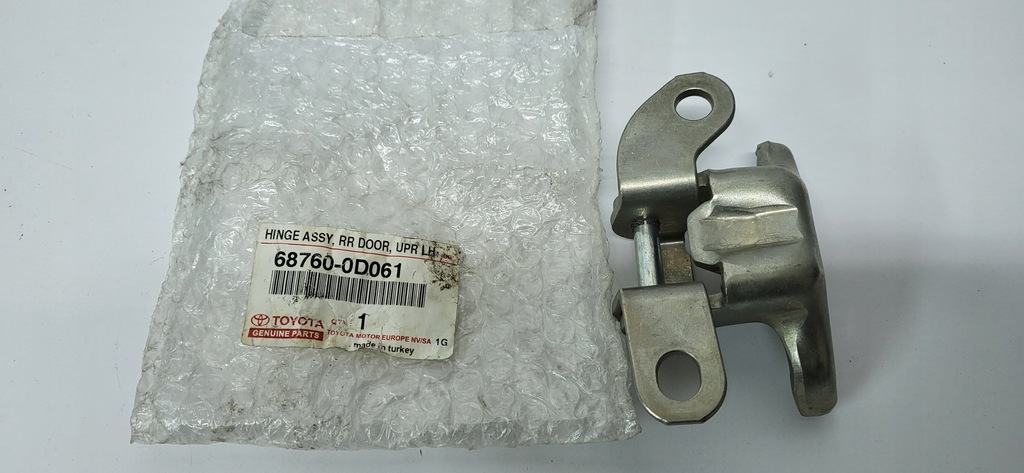 фото №3, Lexus rx prius rav4 yaris ii avensis петля дверь левый задняя góra 68760-0d061