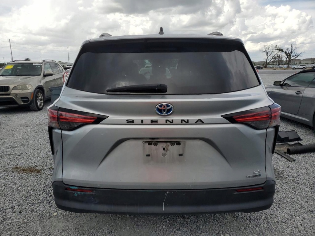 Купити Бампер задня задній комплект . toyota sienna xl40 2021