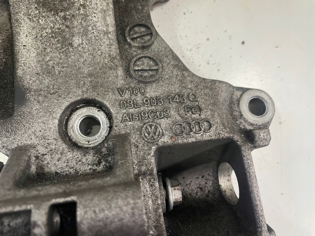 фото №5, Кронштейн генератора обладнання 2.0 tdi 140 km cff audi q3 i 8u 03l903143q