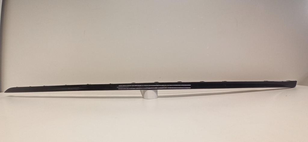 фото №1, Bmw f40 молдинг поріг ліва 8077233