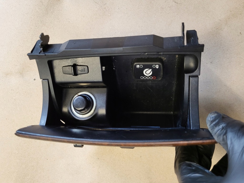 фото №7, Попільничка бардачок dekor drewno полиця прикурювач mercedes c w203 оригінальний номер eu