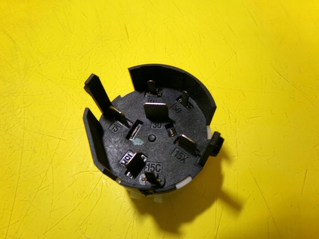 Замок зажигания колодка замка зажигания mercedes-benz a w168 a1685451004 nr140 Недорого