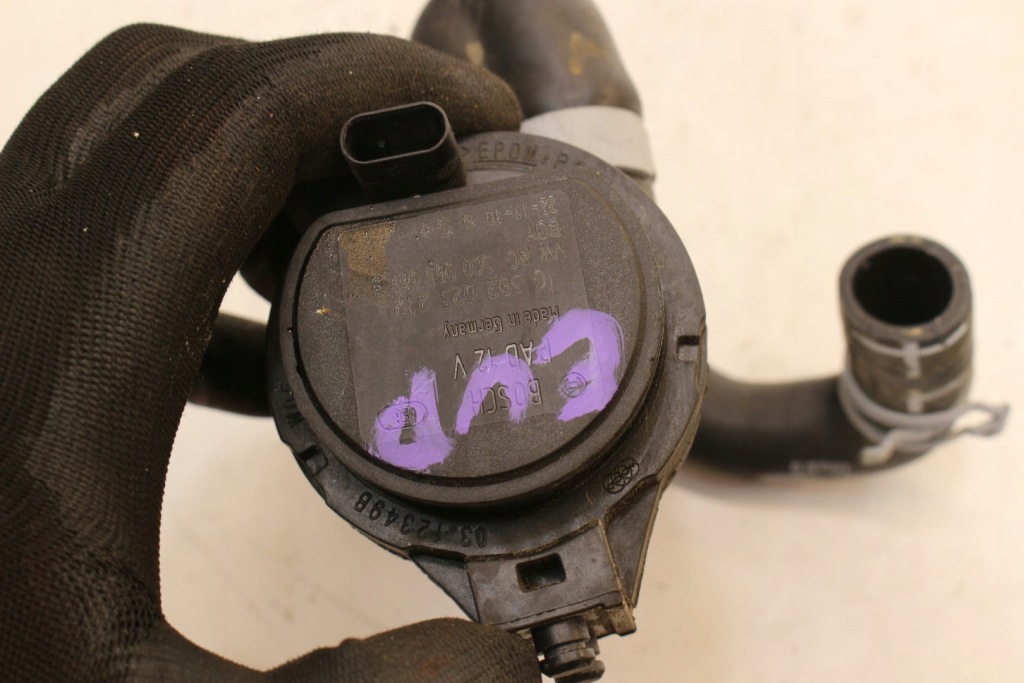 фото №5, Дополнительная помпа циркуляция 0392023212 vw up lift e-up 23r. электрик