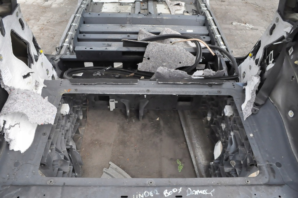 фото №11, Bmw i3 i01 кузов порог крыша четверть