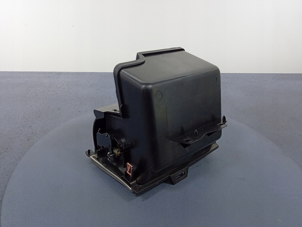 фото №8, Grand cherokee wk2 бардачок x90006205dl