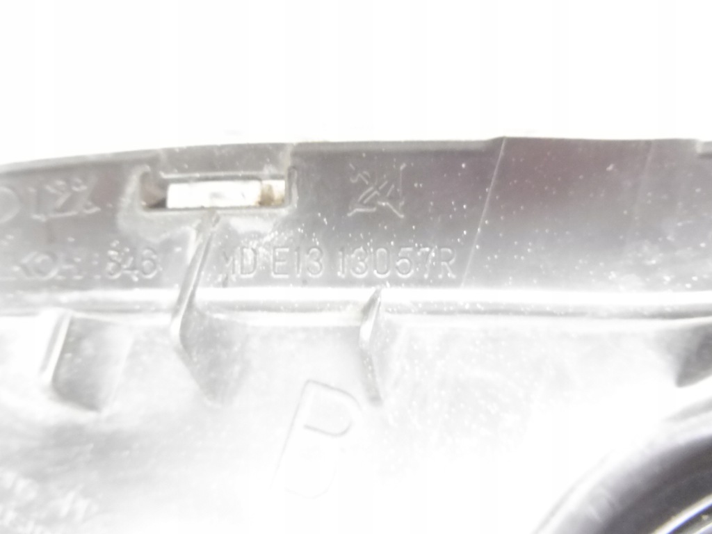 фото №12, Nissan leaf 2010- комплект лампа перед full led