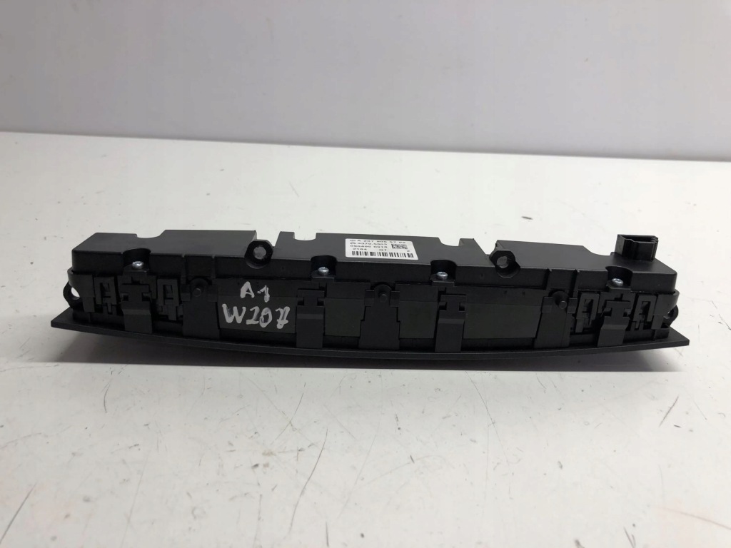 Mercedes-benz e c207 w207 інше пристрої a2079055700 2012 Недорого