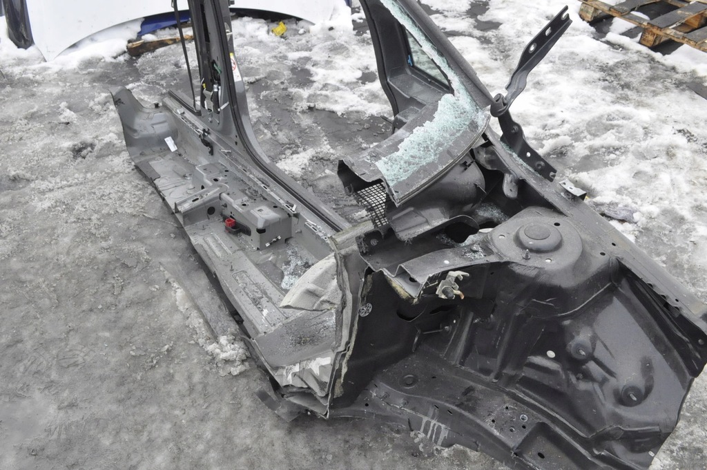 фото №8, Volkswagen golf vii блок двигателя порог левый lift