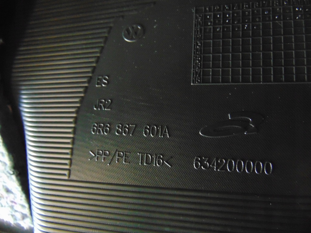 фото №7, Накладка кришки багажника задня vw polo v 3 двері