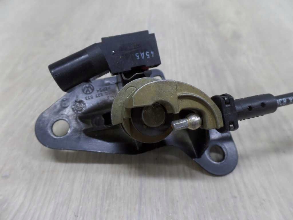 Audi a4 b6 passat b6 jetta замок крышки багажника вкладка 1t0827573 в Украине