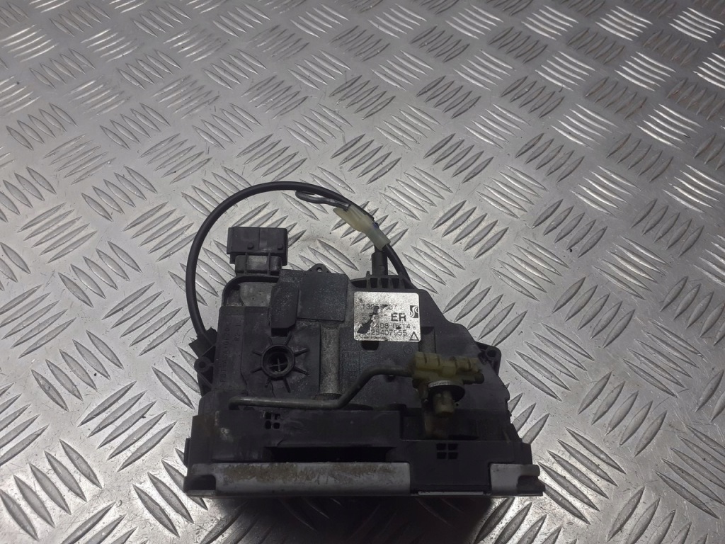 фото №1, Замок дверь правый задняя opel corsa d 13258267er