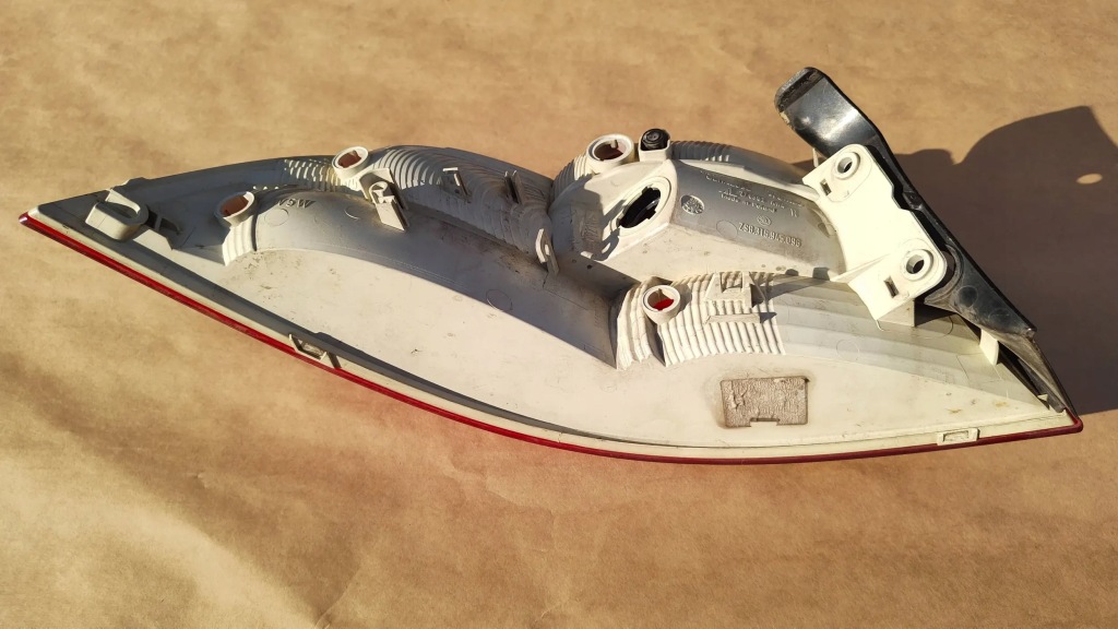 фото №11, Лампа правый задняя задняя правая 3t5945096 skoda superb ii