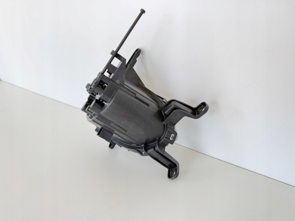 Hyundai i20 ii рестайлінг  лампа права протитуманна фара led drl 92202-c8808 в Україні