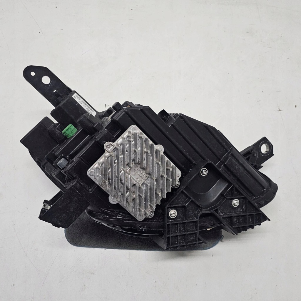 Фара ліва перед maserati grecale full led 06702930730 Оригінал