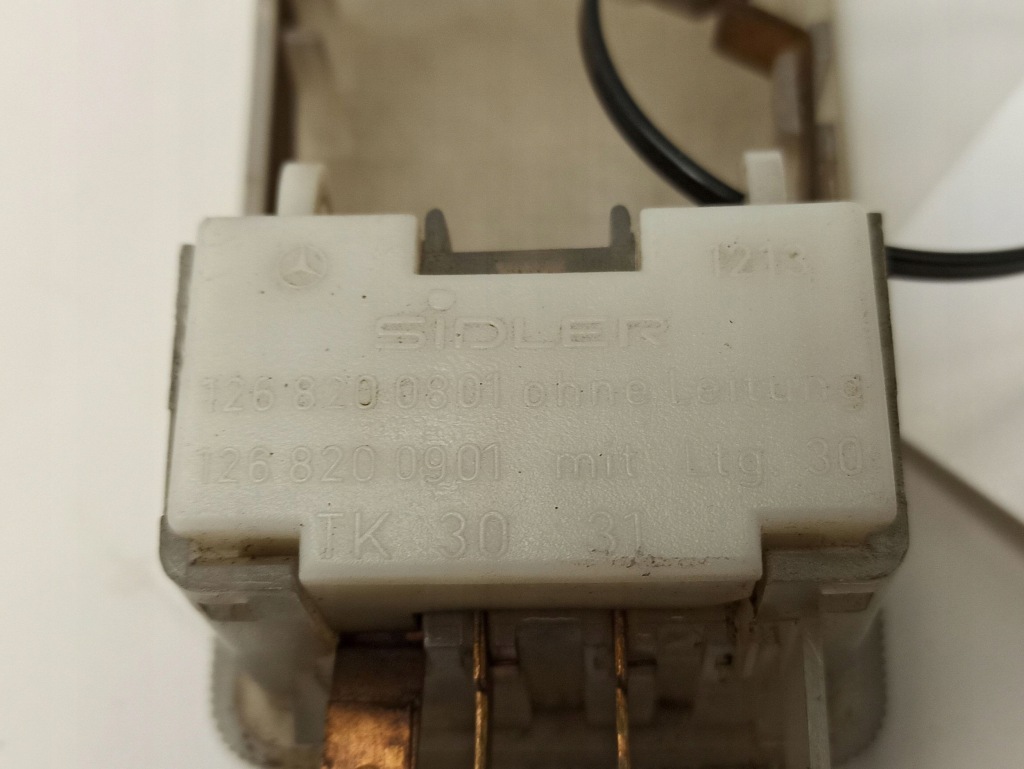 Купити Лампа стельова mercedes-benz s w126 1268200801