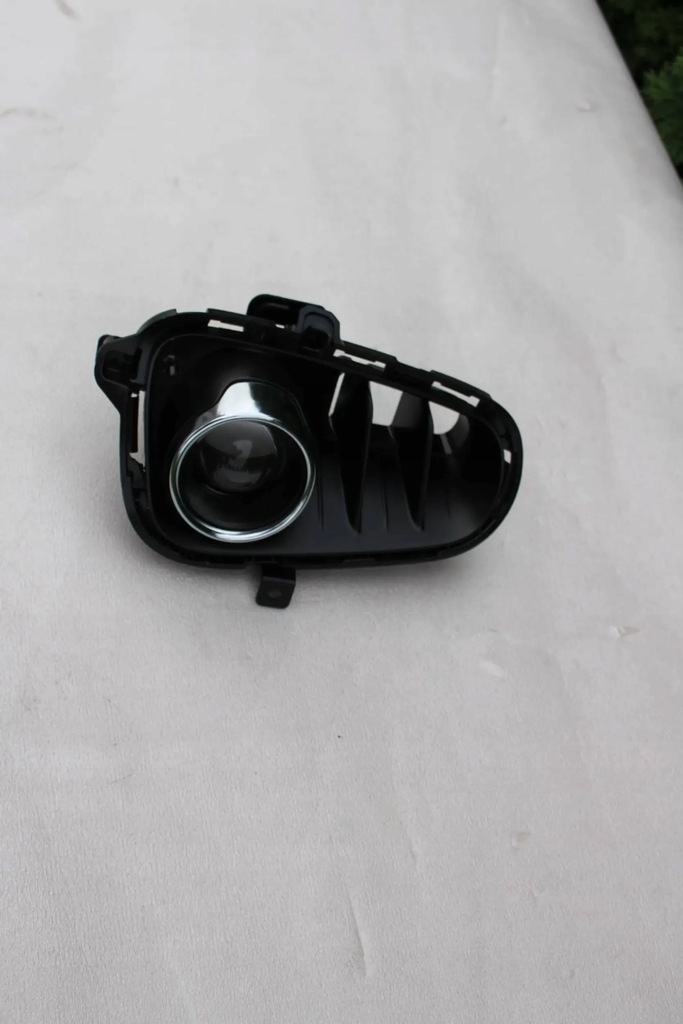 фото №1, Kia rio 2017 перед сторона левая противотуманная фара решётка бампер