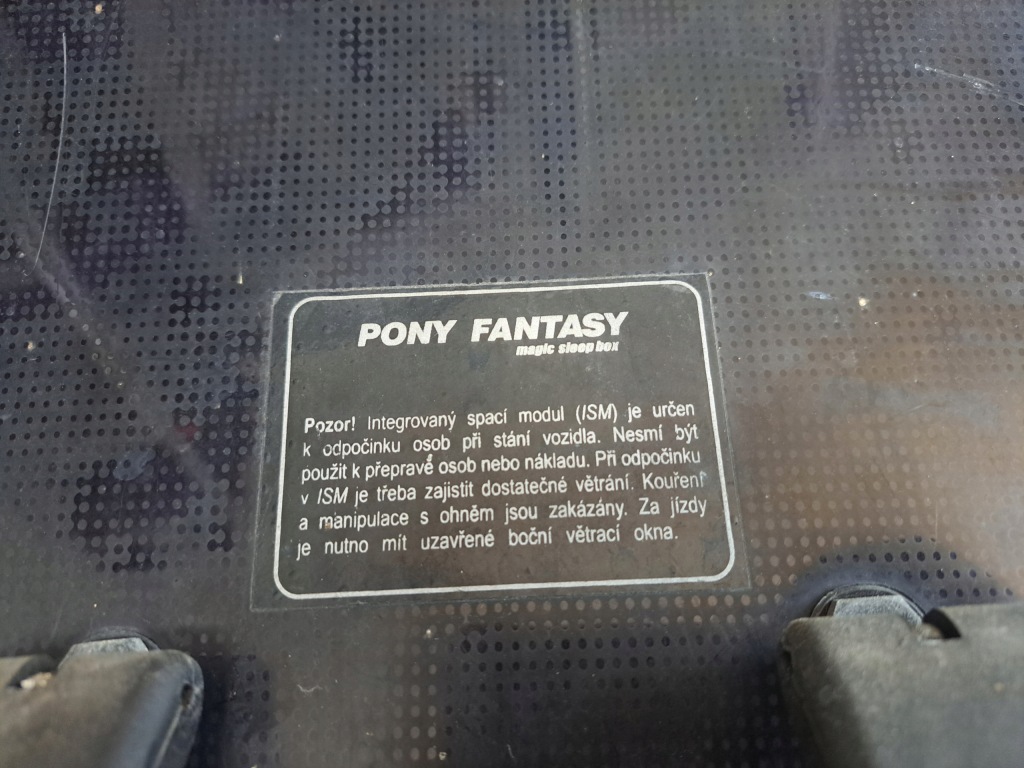 Скло скло бокове  вікно вікно kurnika pony fantasy Зі Шроту